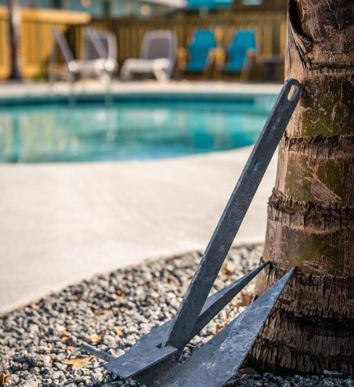 فندق Salt Air Inn & Suites