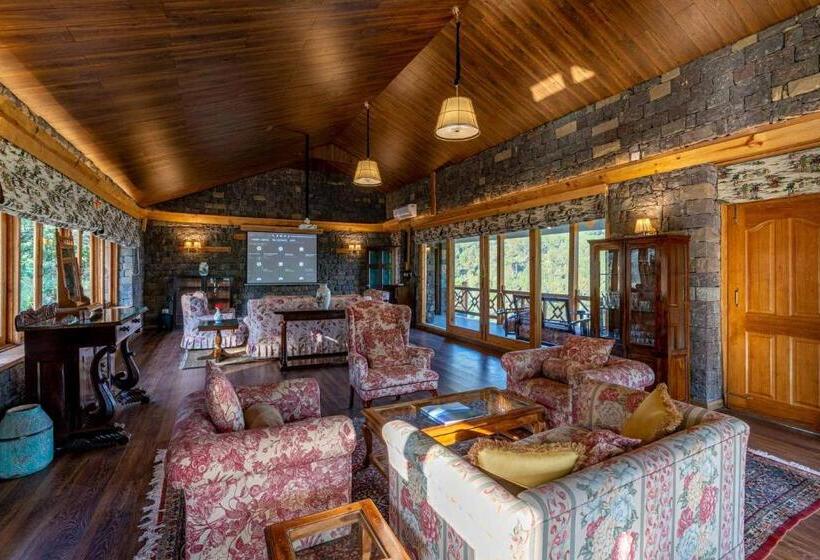 Отель Stayvista At Mountain Mirage