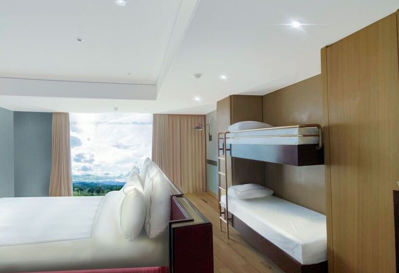 هتل Swissôtel Clark Philippines