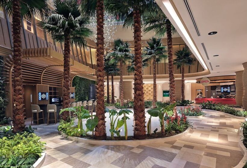 هتل Swissôtel Clark Philippines