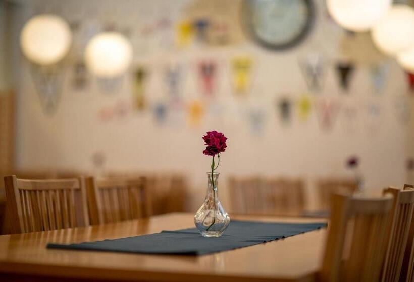 فندق Systemairhallen Bed&breakfast