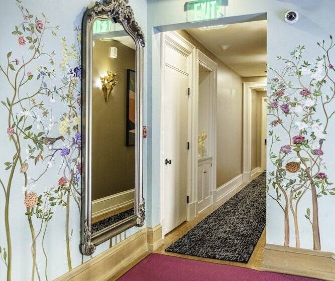 Отель The Edward Buffalo