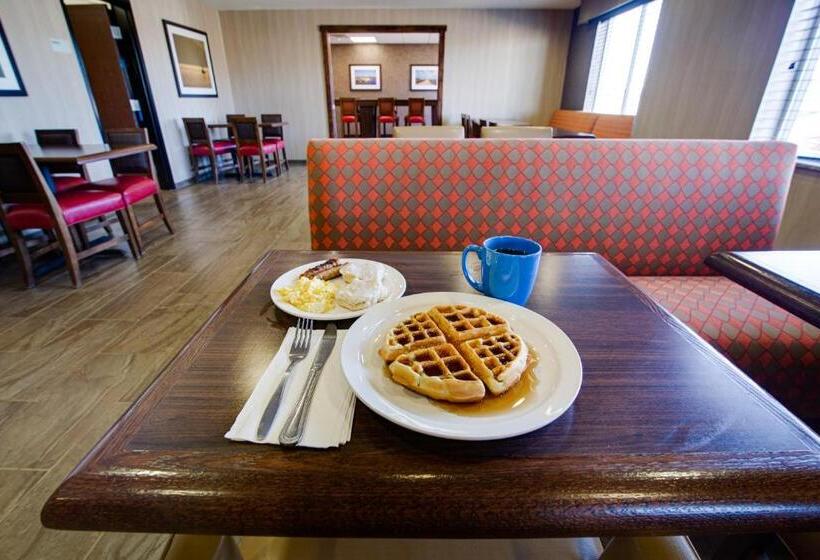 בית מלון כפרי Inn At Hunters Run