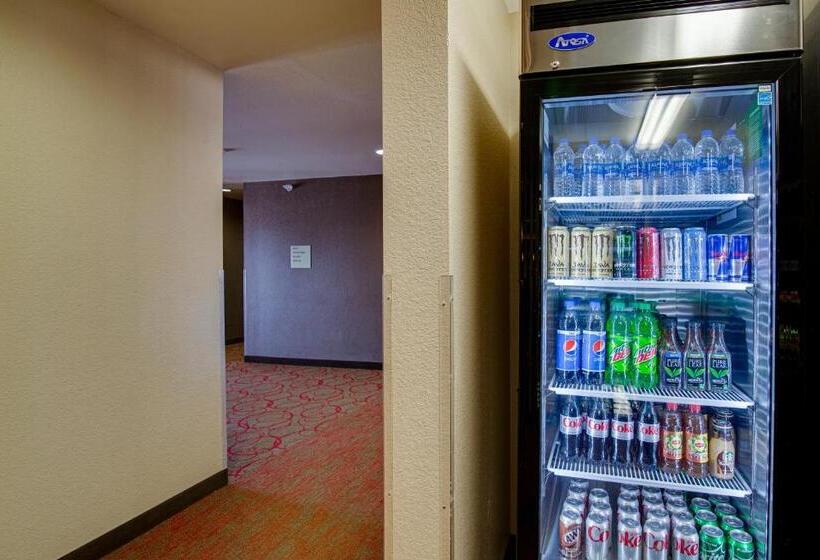 בית מלון כפרי Inn At Hunters Run