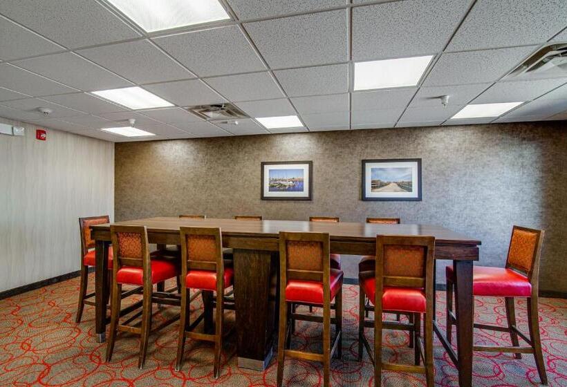 בית מלון כפרי Inn At Hunters Run