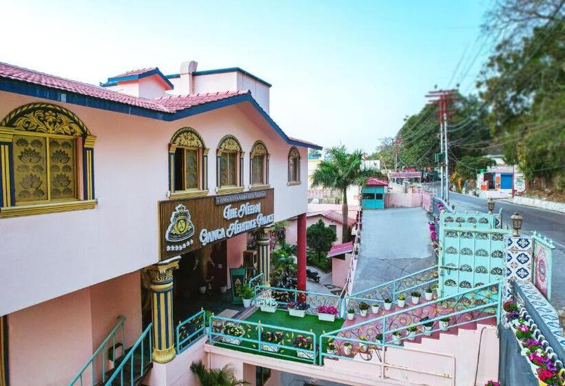 בית מלון כפרי The Neeraj Ganga Heritage Palace