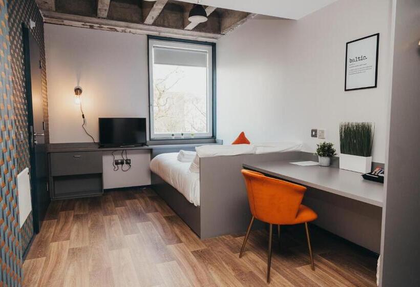 בית מלון כפרי Quarter By The Warren Collection