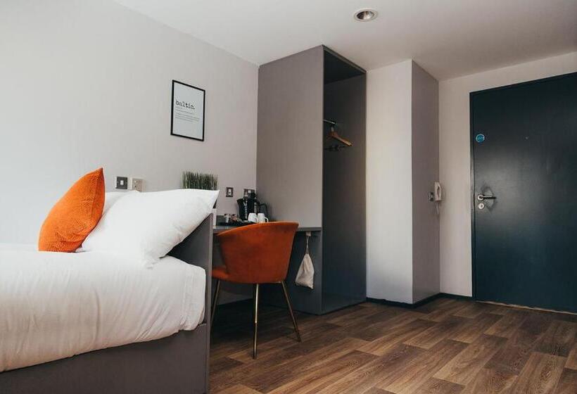 בית מלון כפרי Quarter By The Warren Collection