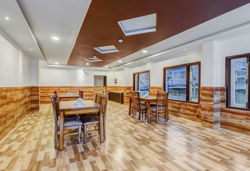 Treebo Hotel Mobi Vip Airport