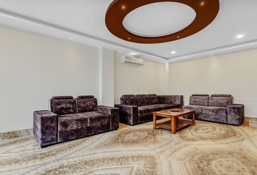 Treebo Hotel Mobi Vip Airport