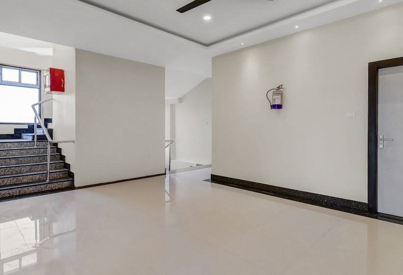 Treebo Hotel Mobi Vip Airport