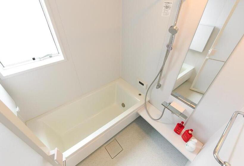 ホテル Trive Osu West 最大12名宿泊可能 駅チカ 1台無料駐車場付き