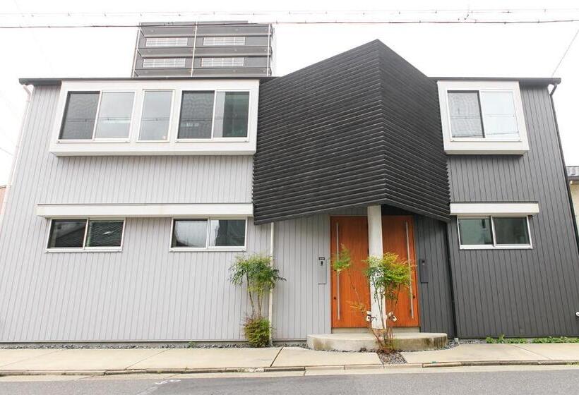 ホテル Trive Osu West 最大12名宿泊可能 駅チカ 1台無料駐車場付き