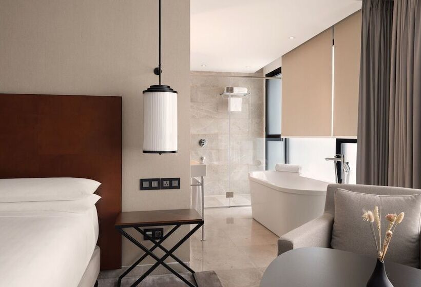 هتل Tunis Marriott