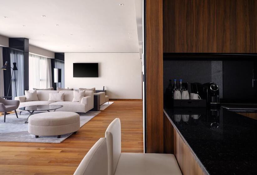 هتل Tunis Marriott