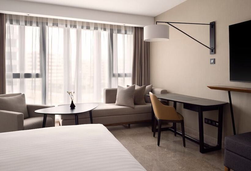 هتل Tunis Marriott