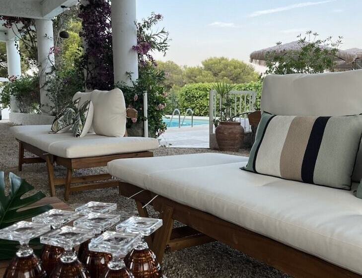 בית מלון כפרי Villa Paradis