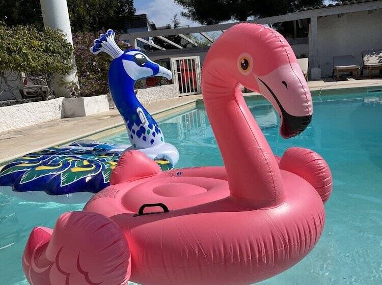 בית מלון כפרי Villa Paradis