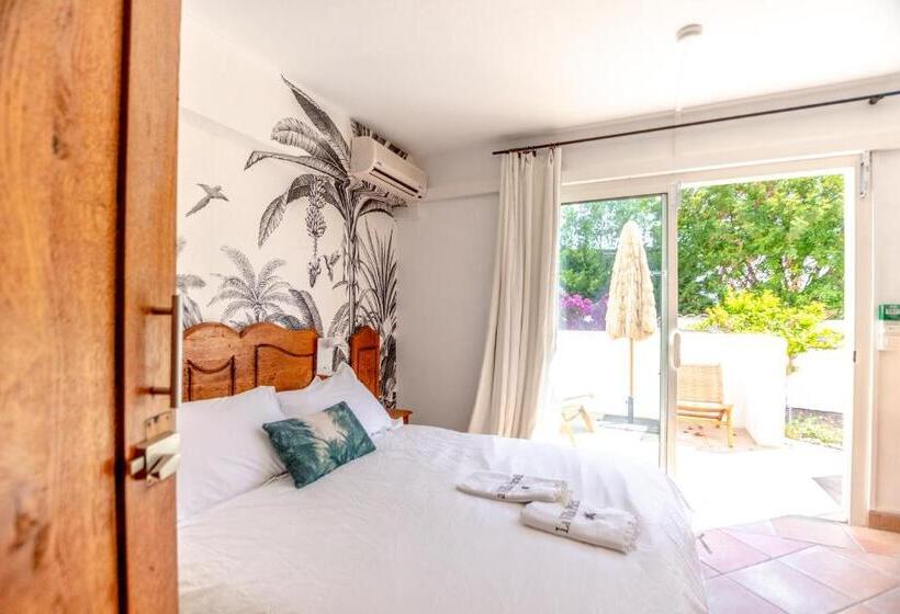 בית מלון כפרי Villa Paradis