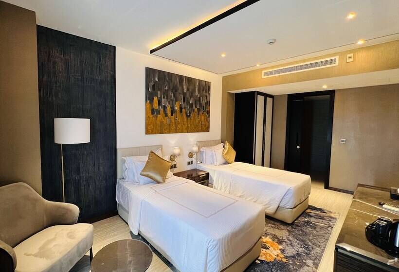 ホテル Zest Metropole