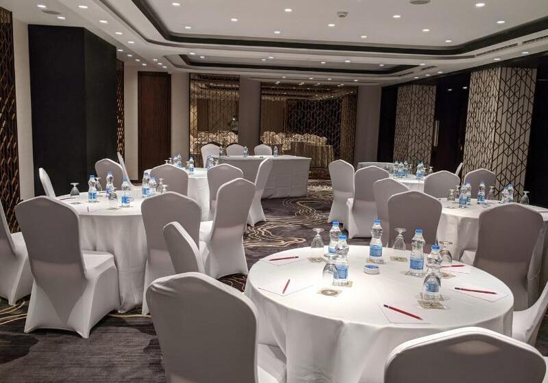 ホテル Zest Metropole