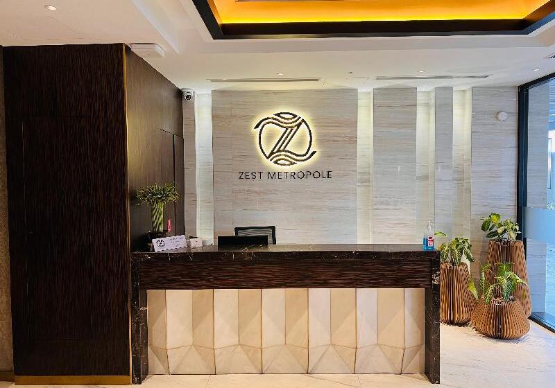 ホテル Zest Metropole