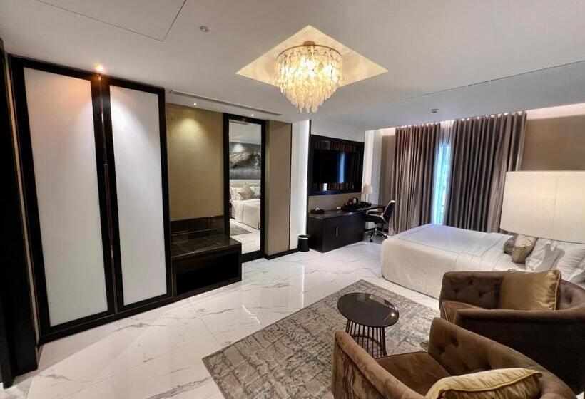 ホテル Zest Metropole