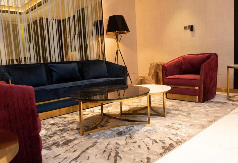 ホテル Zest Metropole