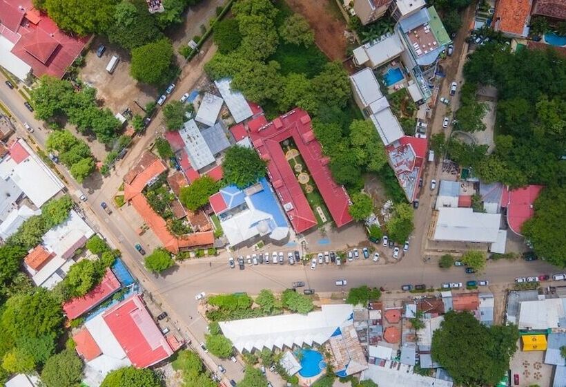 Zulu Surf Hotel Tamarindo