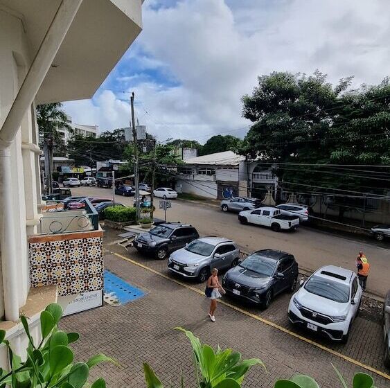 Zulu Surf Hotel Tamarindo
