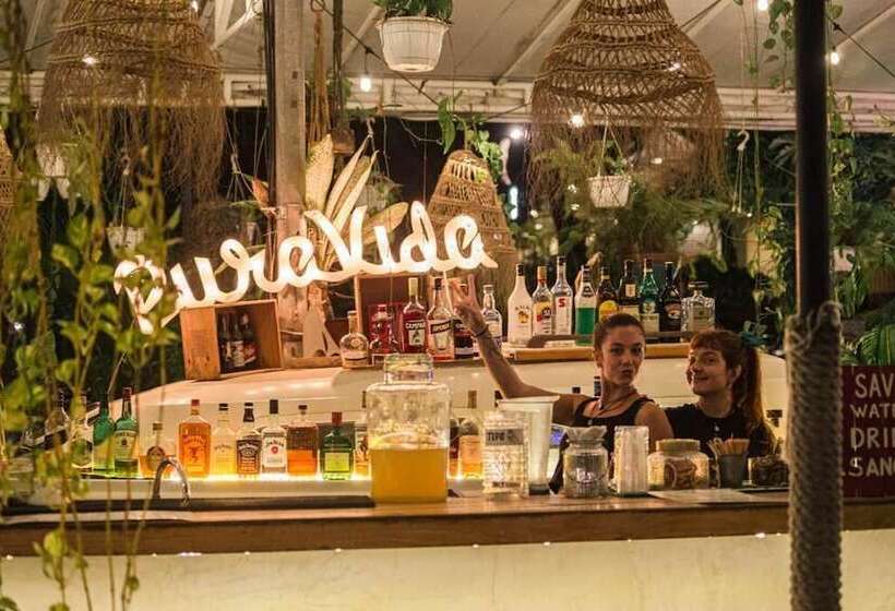 Zulu Surf Hotel Tamarindo