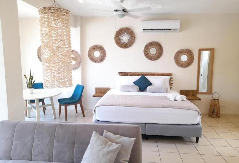 Zulu Surf Hotel Tamarindo