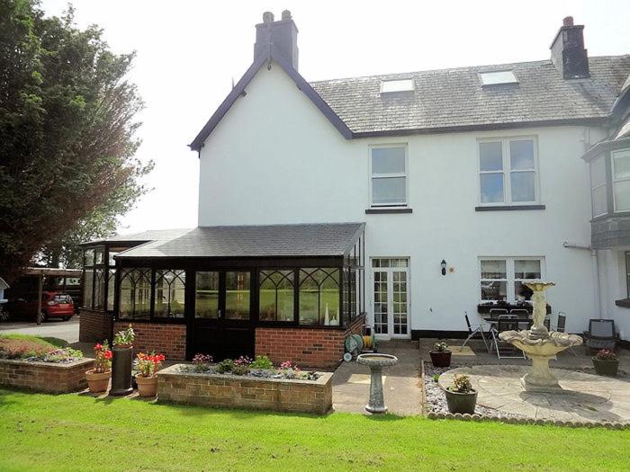 Leahurst Bed And Breakfast
