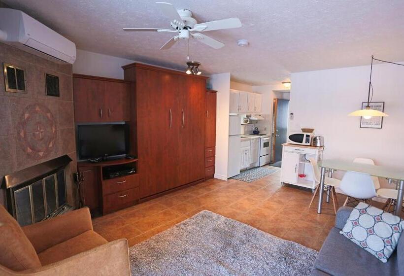 Magog Waterfront Condo