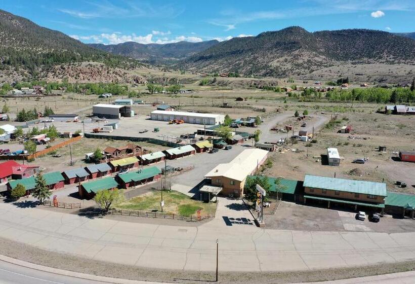 فندق على الطريق Rainbow Lodge