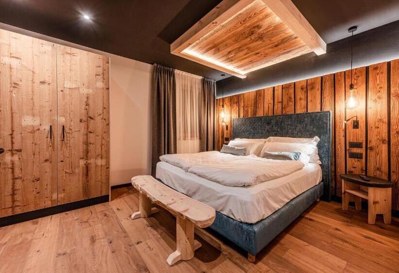 Nidaris   Luxury Private Spa Suites