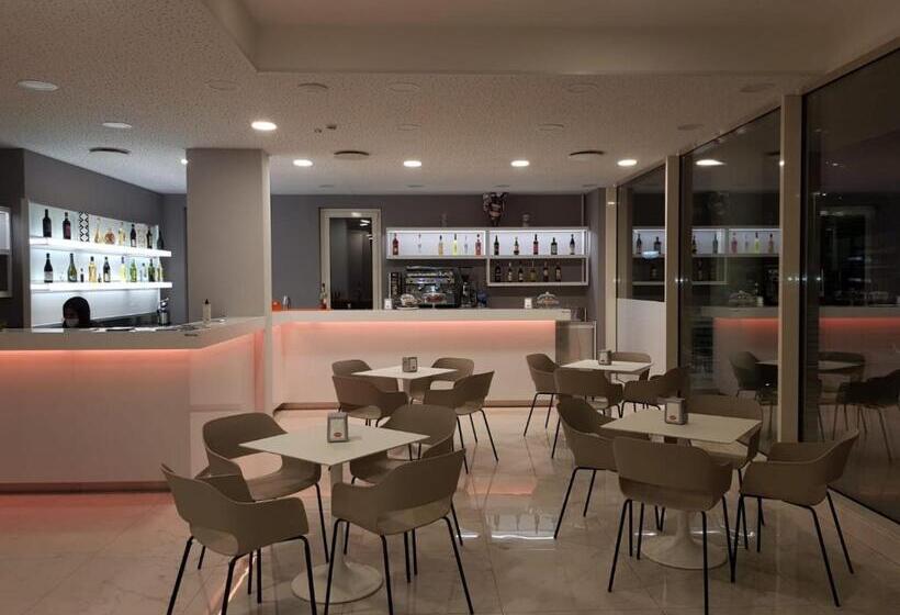 Nuovo Hotel Settibi 20m Dalla Spiaggia