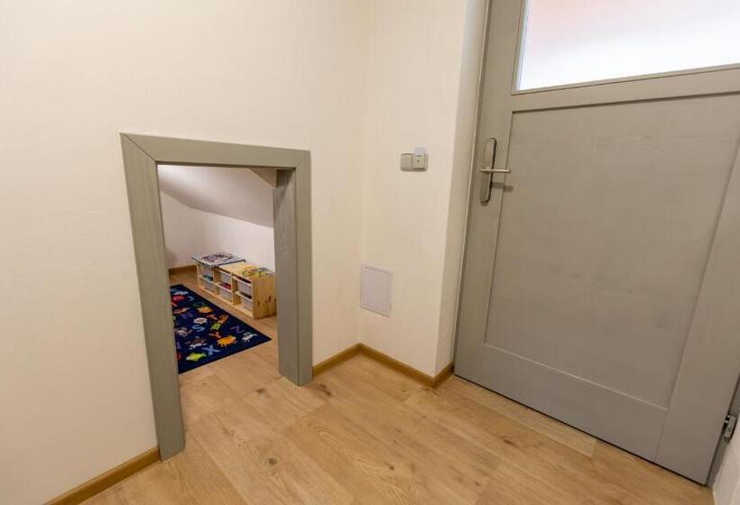 پانسیون Benátky 214