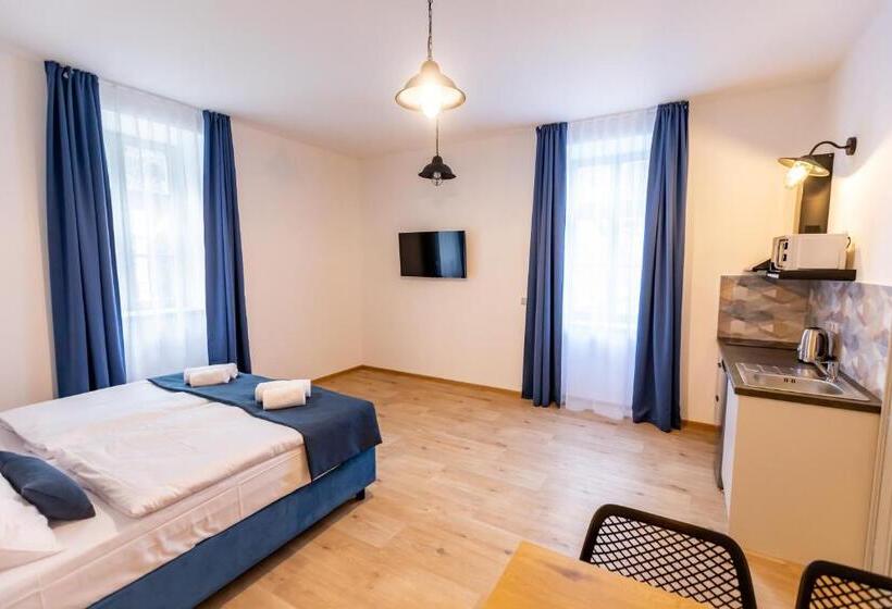 پانسیون Benátky 214