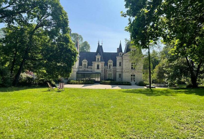 بنسيون Château Le Fresne