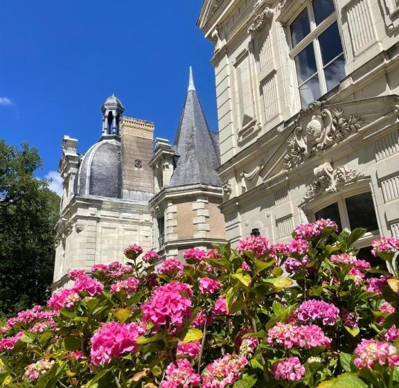بنسيون Château Le Fresne