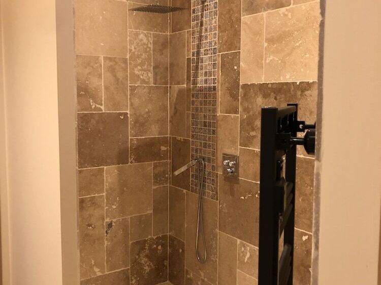 بنسيون Clos Des Poulies