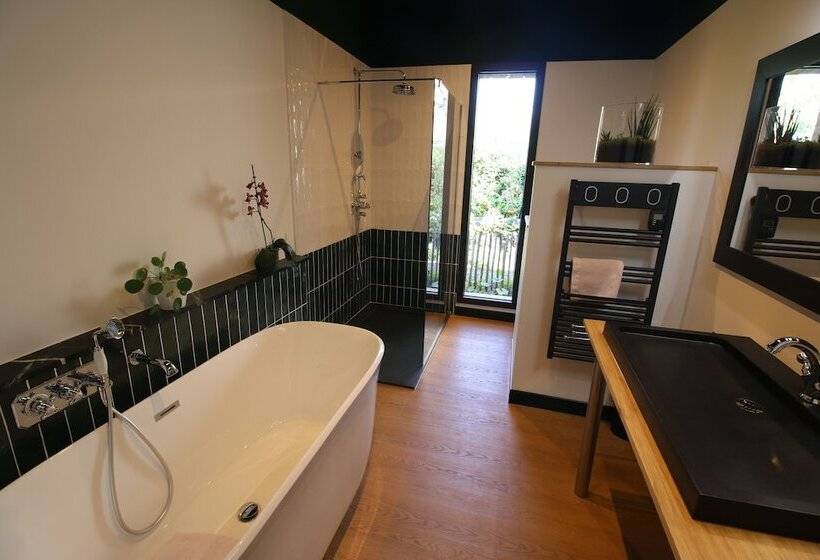 بنسيون Clos Des Poulies