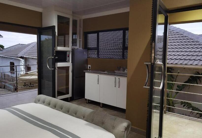 Пансион Fountain Beach House Ikhaya