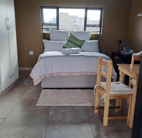 Пансион Fountain Beach House Ikhaya