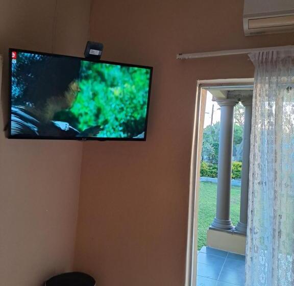 Пансион Fountain Beach House Ikhaya