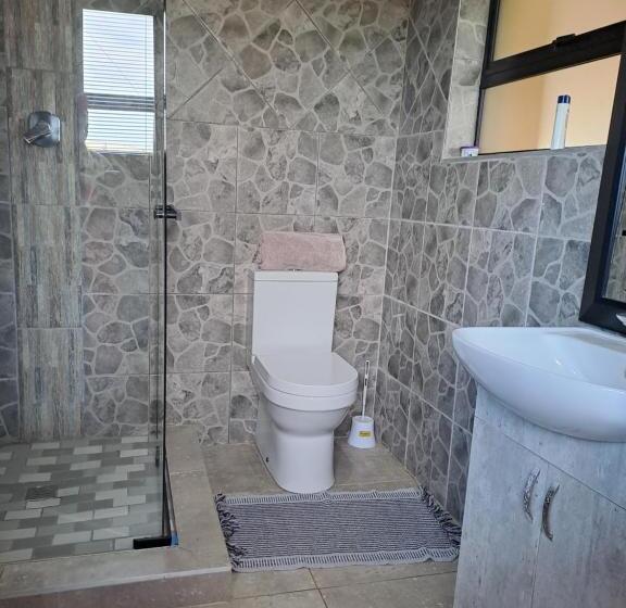 Пансион Fountain Beach House Ikhaya