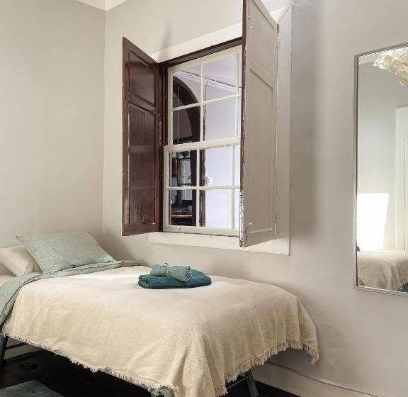 ペンション Gato Azul   Coliving