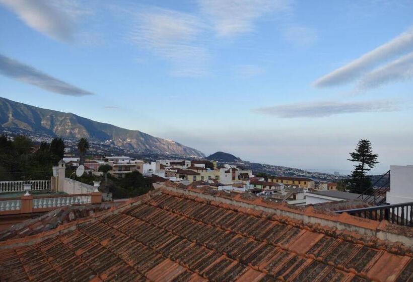 ペンション Gato Azul   Coliving