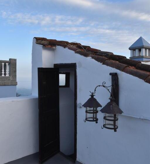 ペンション Gato Azul   Coliving